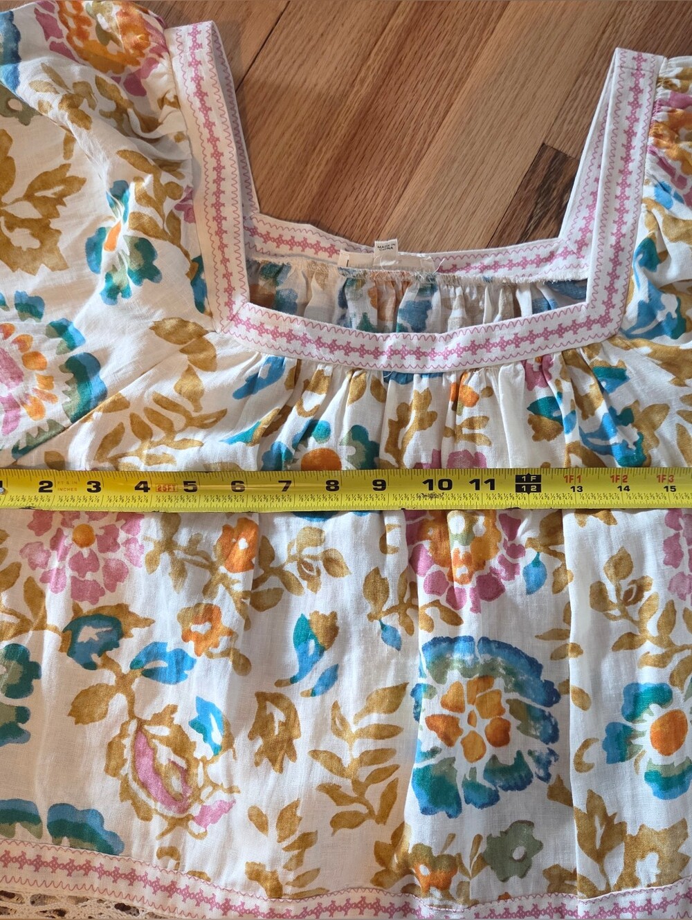 Christian Siriano Floral Cream Blouse with Pink, Teal & Gold Accents - Picture 7 of 7